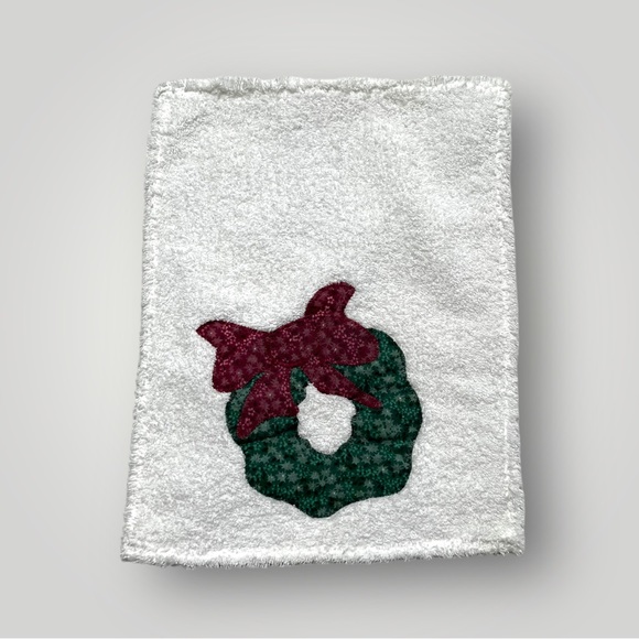 Lot/3 𝑯𝒂𝒏𝒅𝒎𝒂𝒅𝒆 Holiday Christmas Hand Towels 🎁 - Picture 2 of 16